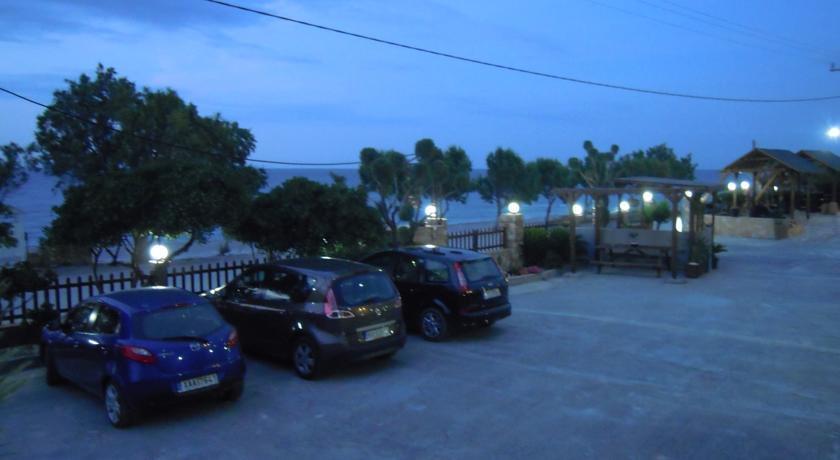 Almirikia Apartments Mourteri Zewnętrze zdjęcie